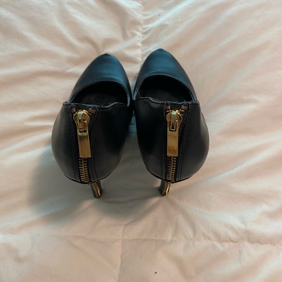 BLACK PUMPS - Picture 3 of 5